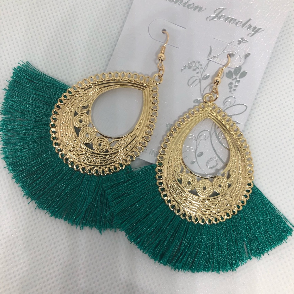 Green Fan Tassel Fringe Earrings ✨Free Hoops✨